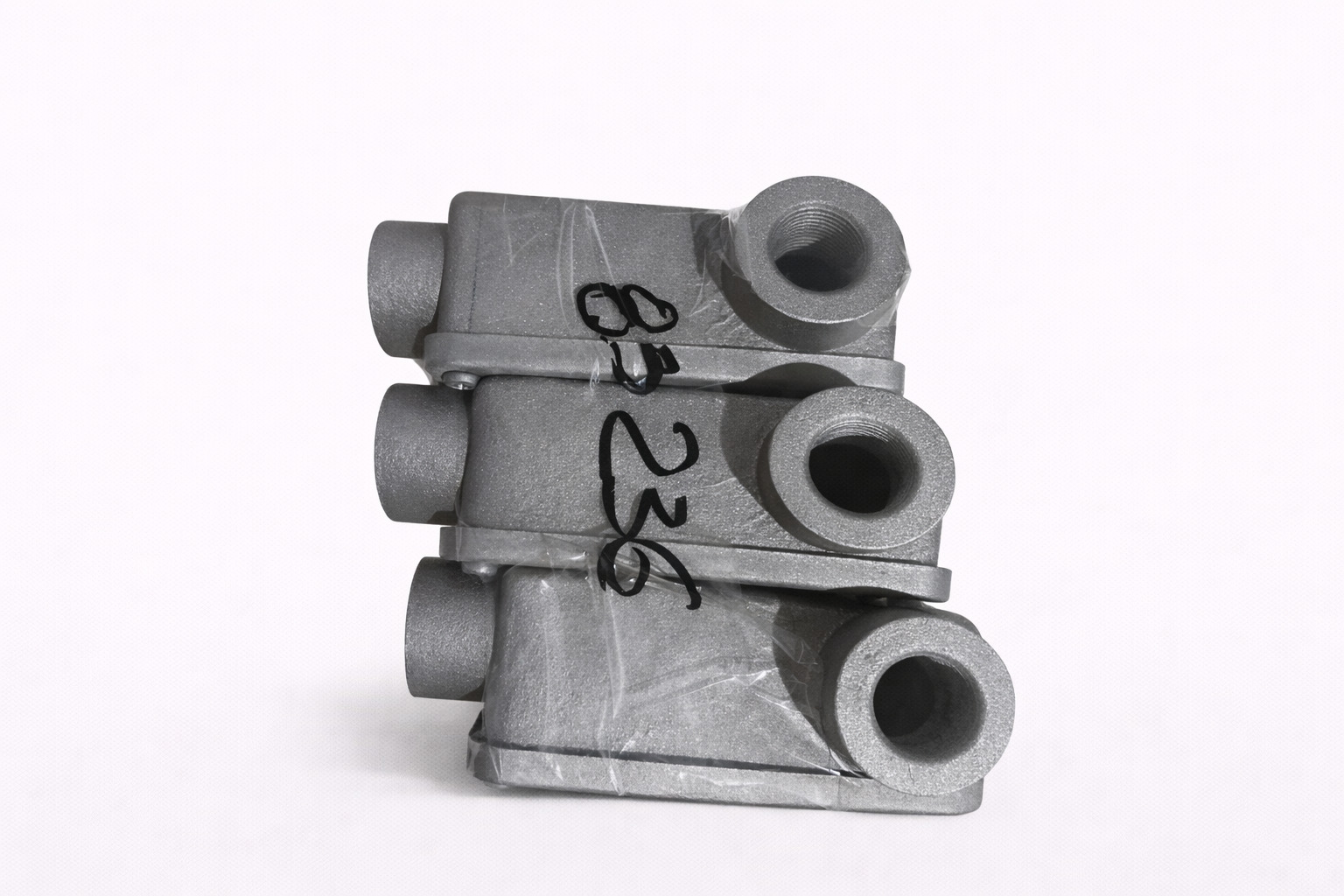 scatole-di-derivazione-elettrica-industriale-in-metallo-filettatura-m20-lotto